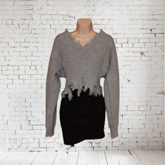 NWT Hera Cropped Distressed Crop Sweater Gray - Picture 4 of 4